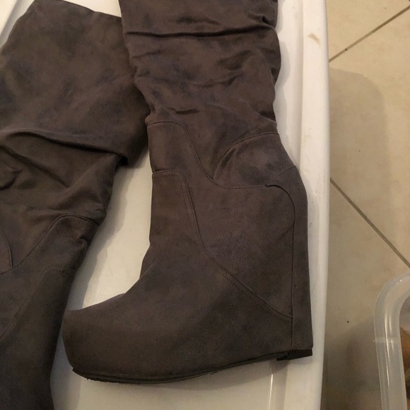 Jessica Simpson Boots - Picture 4 of 4